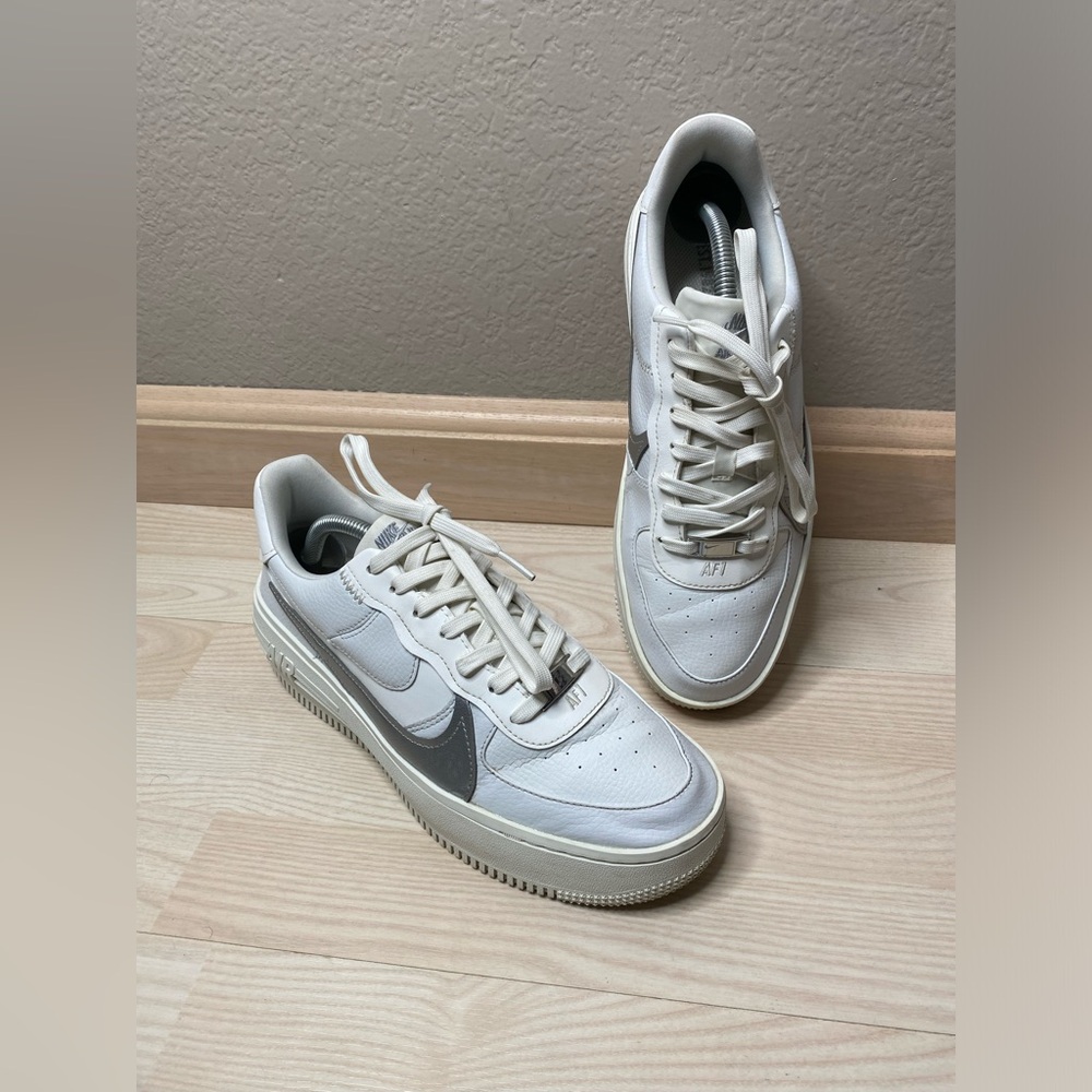 Nike Air Force 1 PLT.AF.ORM Summit White Metalic Silver Women's Shoes Size 10
